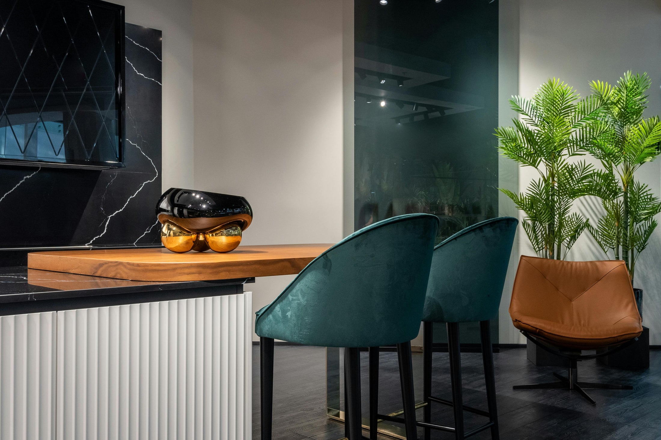 Marble Table Décor and Styling Ideas