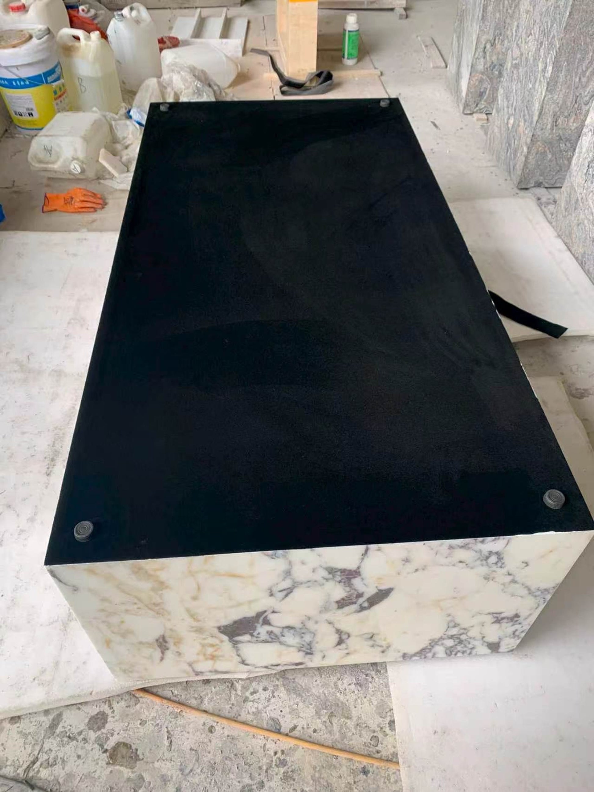 Mesa de centro rectangular con zócalo de mármol ViolaPlinth - Calacatta italiana Viola 