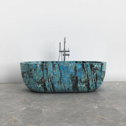 Serelle Danube Blue Quartzite bathtub, studio top interior and drain visualization