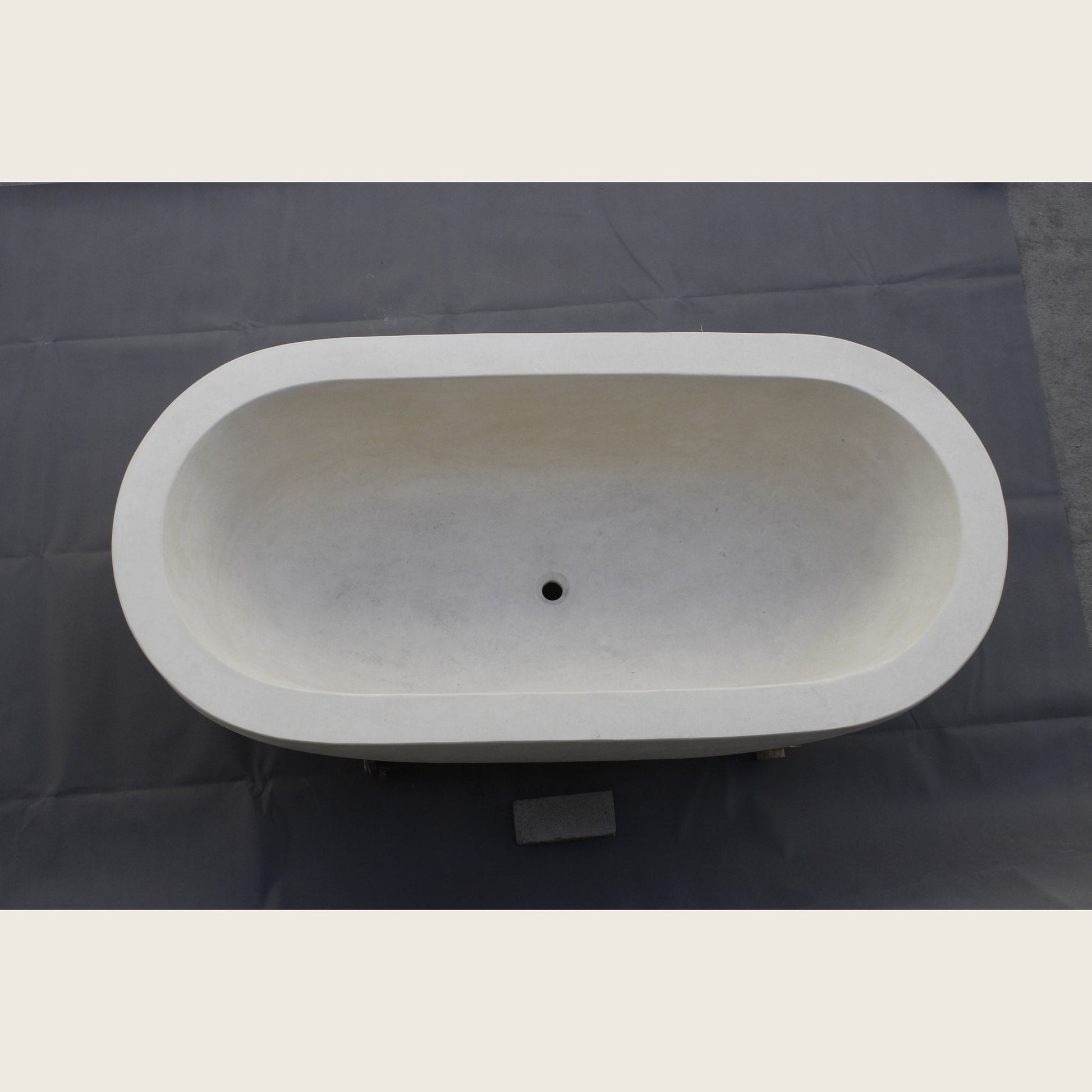 Serena BT-105A Dune Ivory Limestone bathtub, real top and interior view