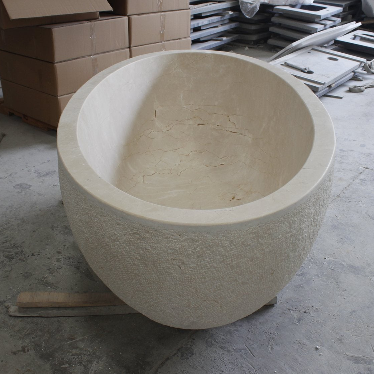 Evania Crema Marfil Extra Marble bathtub, real finished end workshop view