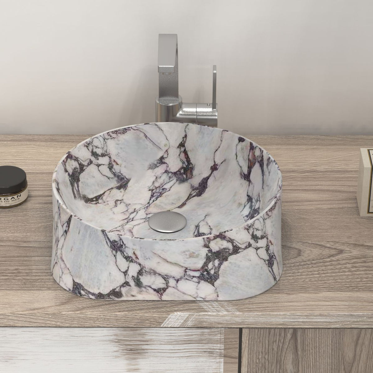 Safira front view of the curved marble bowl on the vanity