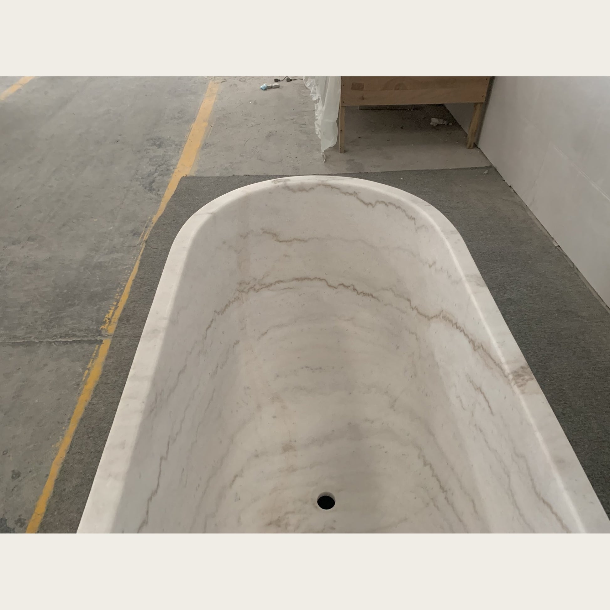 Serena BT-105A Ivory Cloud Marble bathtub, real top and interior view